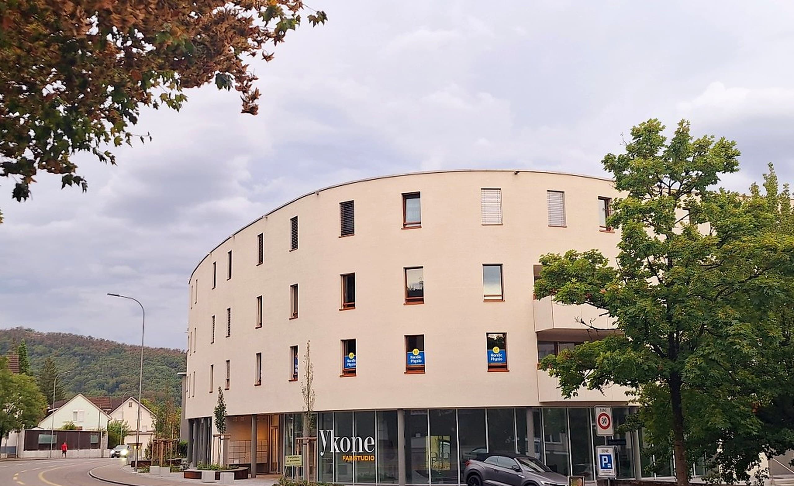 Praxisgebäude Nordic Physio an der Landstrasse 49 in Nussbaumen
